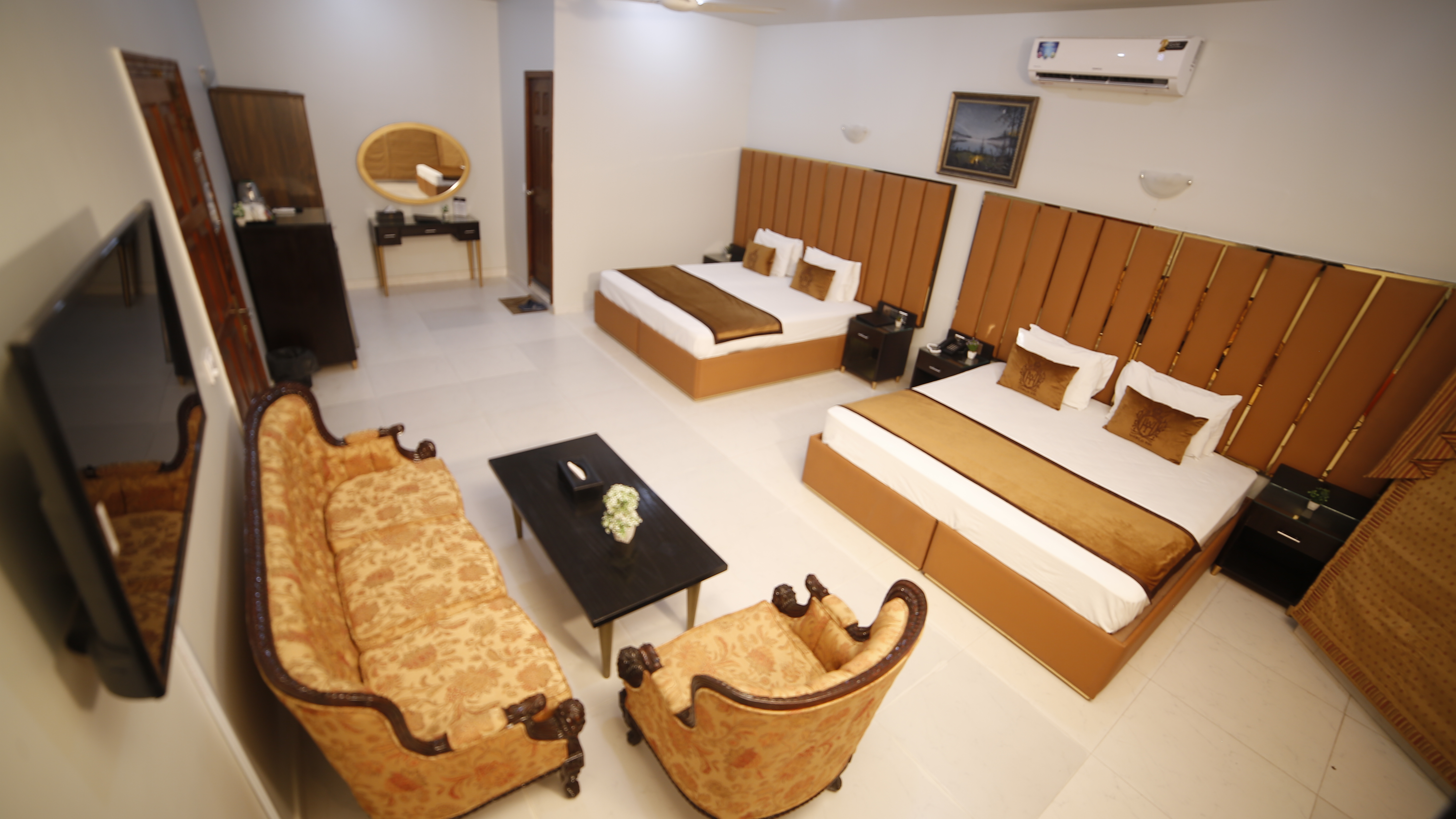 Executive Quad Room 1